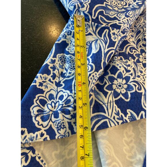 Rafaella Blue and White Floral print pull on shorts 12 NWOT - Picture 7 of 11